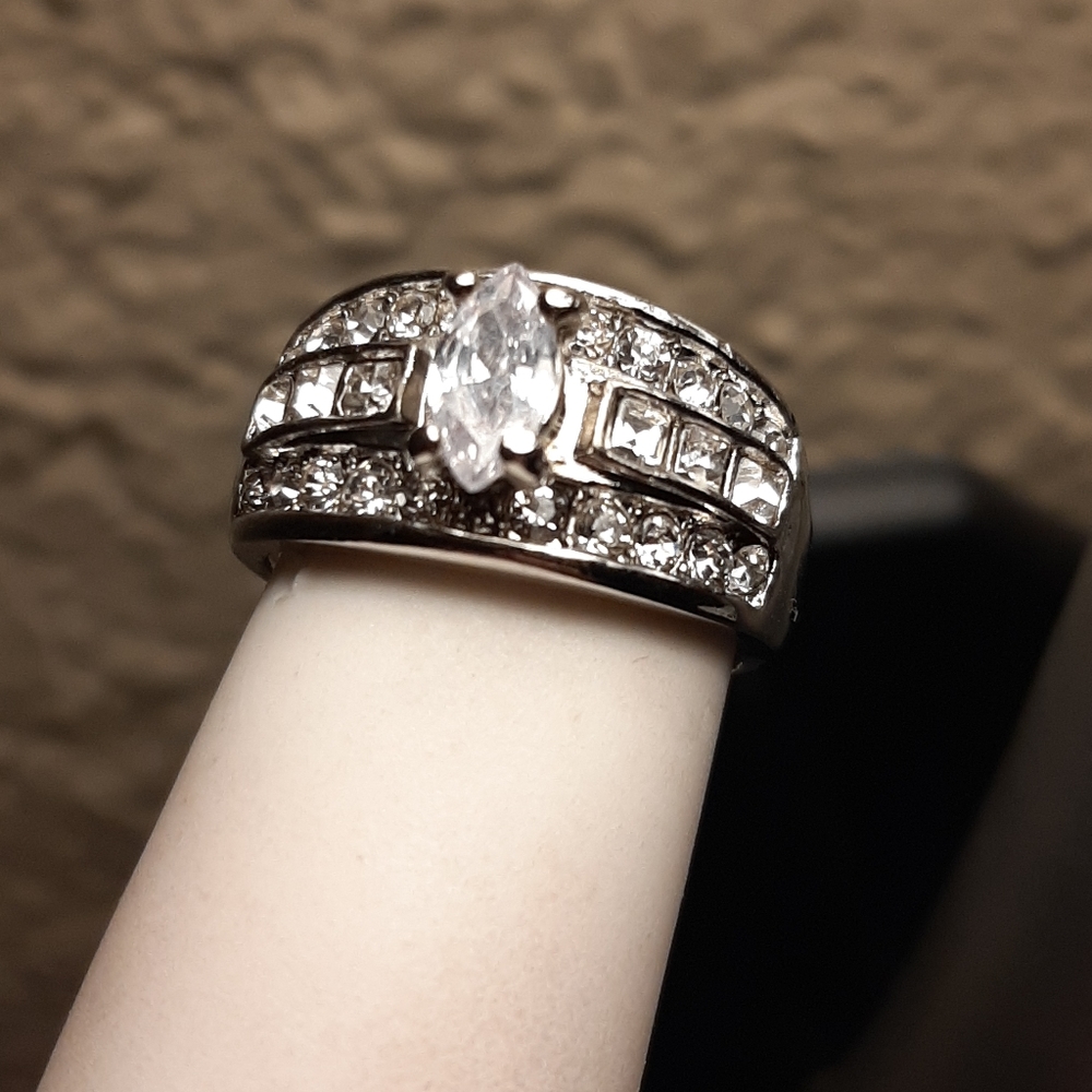 Engagement ring 925 Sterling Silver…